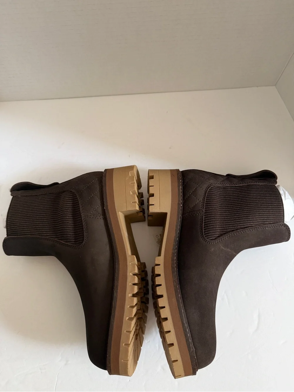 Barbour Men's Dark Brown Chukka Ankle Boots Shoes Tan Lug Sole Women size EU 36